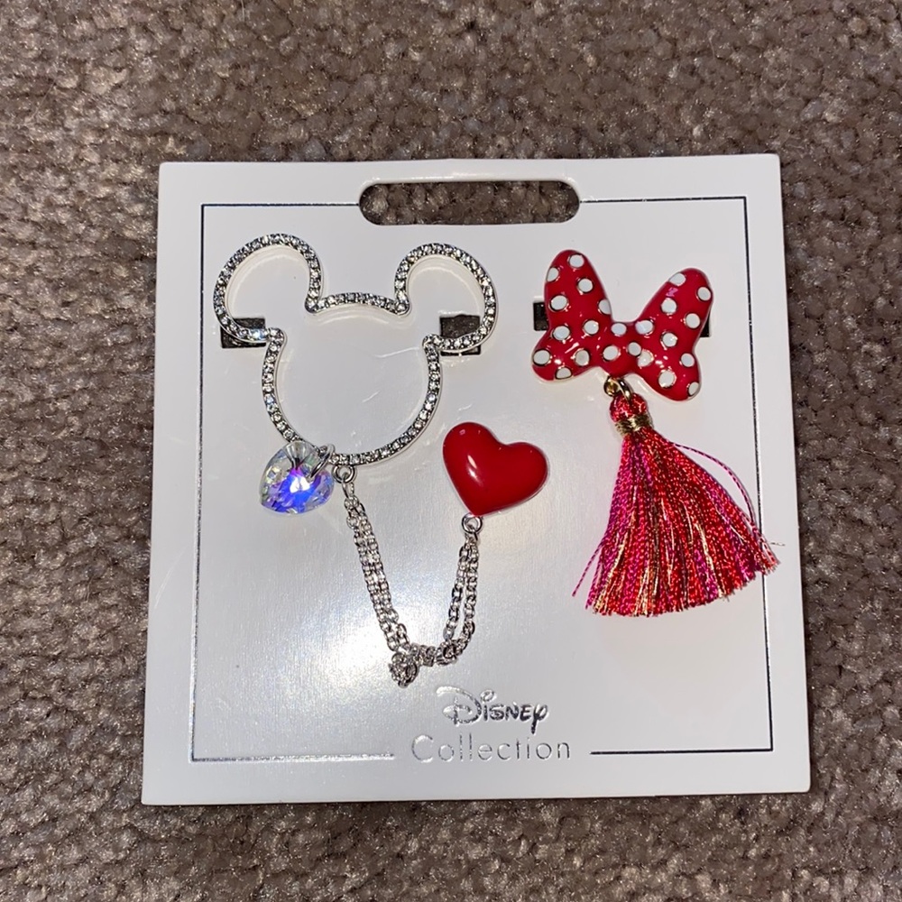 Disney Collections Pins (2 pack)